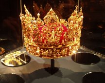 Royal regalia and jewels